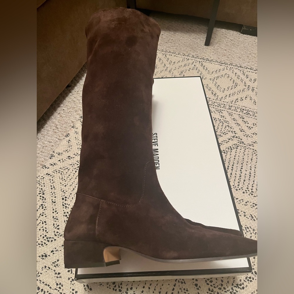 NWOB Steve Madden Dantelle Brown Suede Leather Tall Women's Boots - 6 - Picture 5 of 6